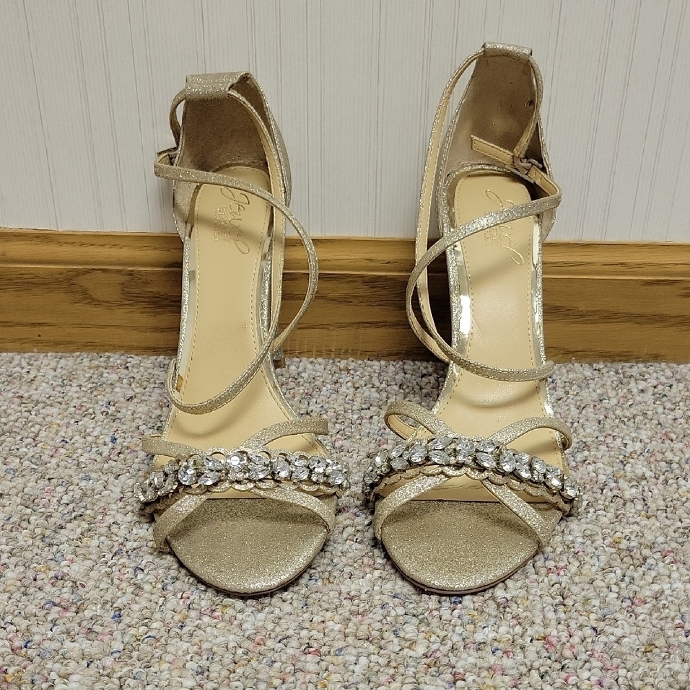 Jewel Badgley Mischka Gold Crystal Embellished Heels Sz 9